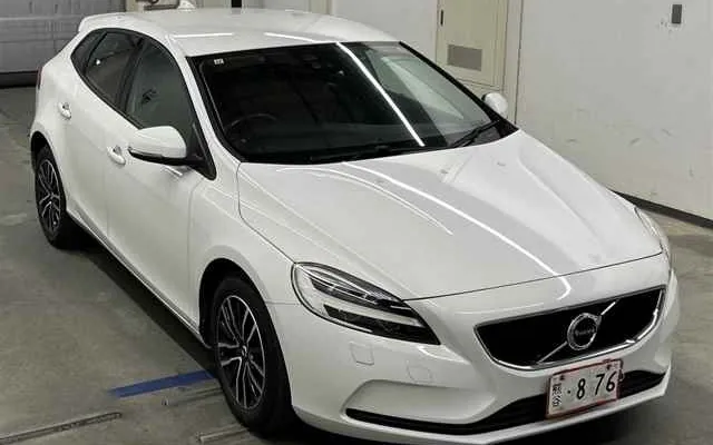 Volvo V40, 2019, фото 1